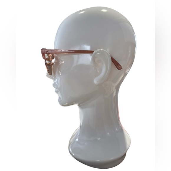 Foster Grant
Chicago Sunglasses
Styles for Y.O.U.
NEW
0111 - Picture 7 of 7